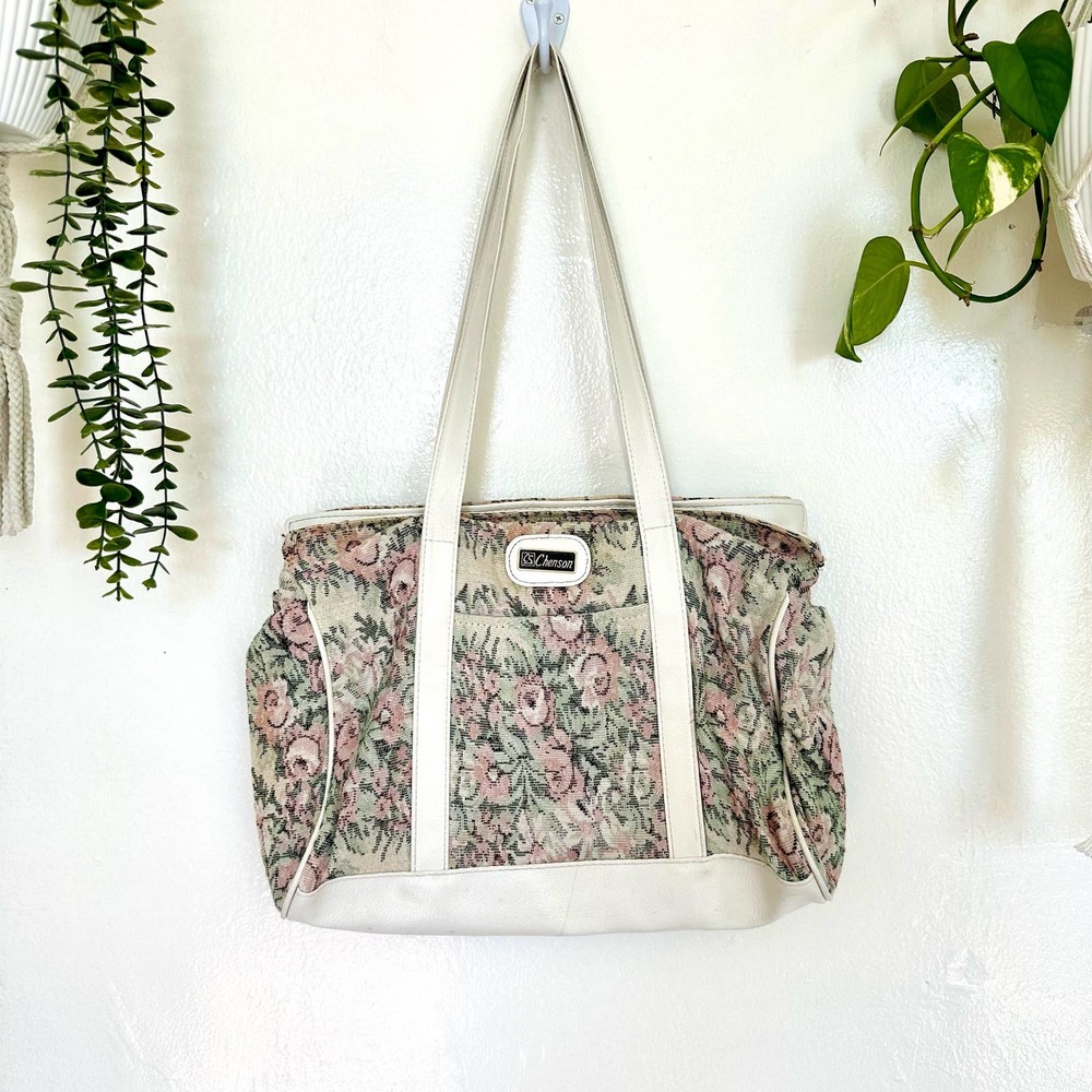 VTG Dainty Pastel Floral Rose Garden Tapestry Embroidered Duffle Bag